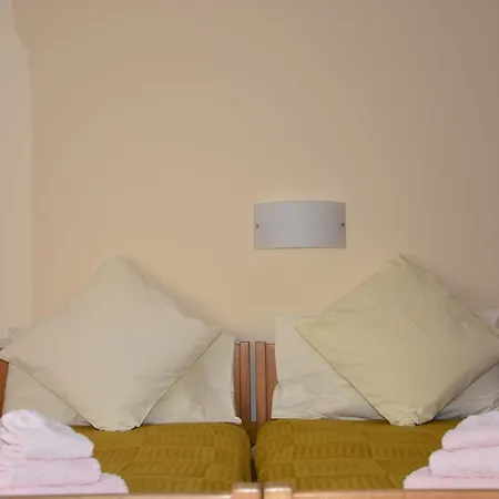 Casa Santa Birgitta Готель Лугано